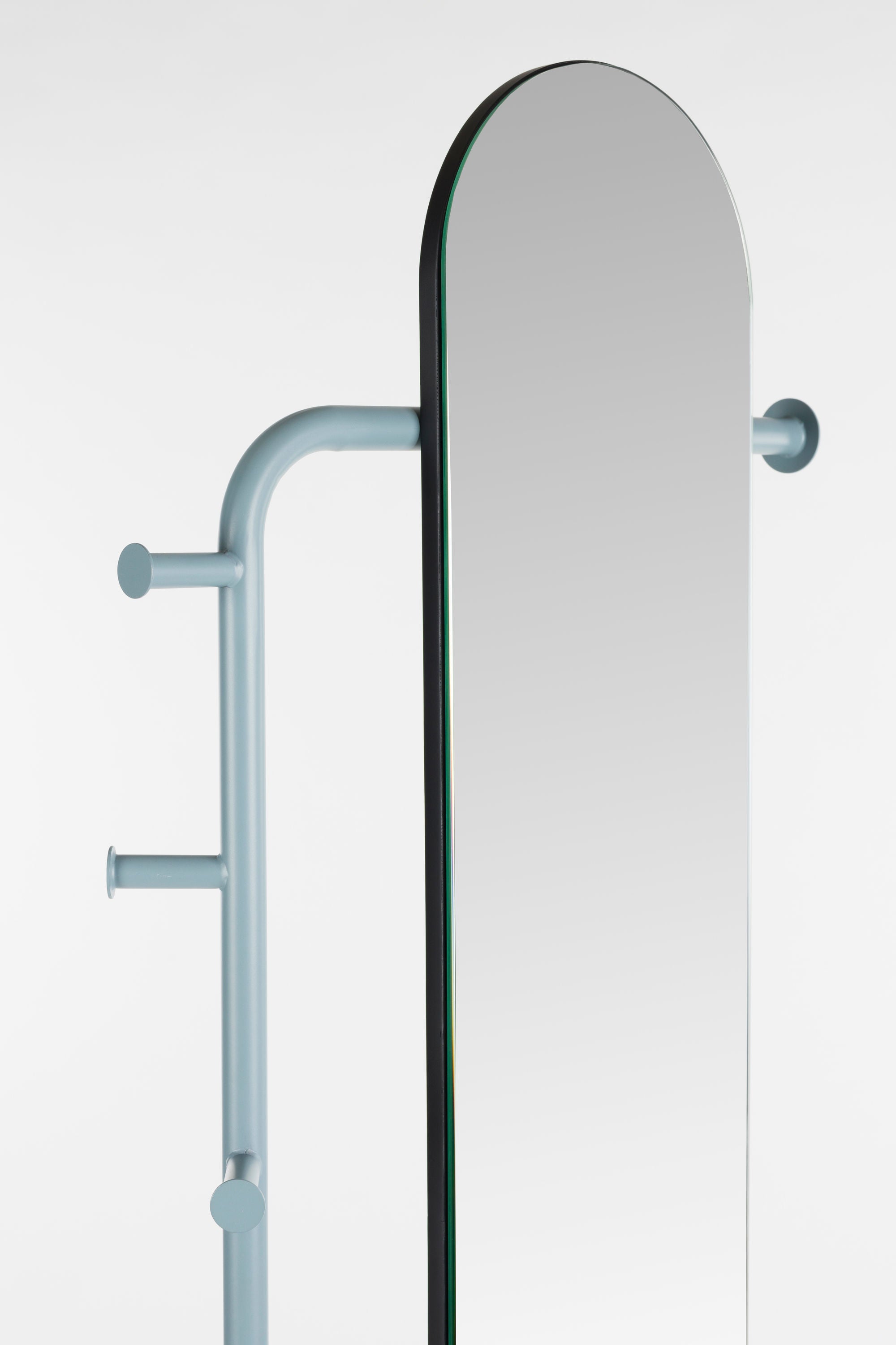 Zuiver Vero Blue Standing Mirror